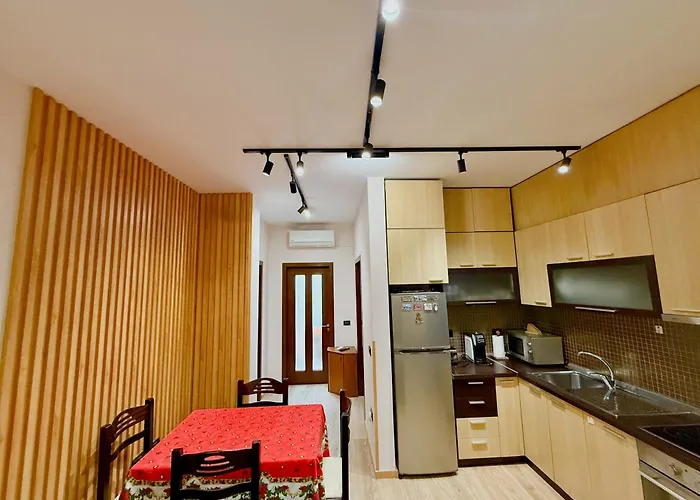 Orange Tree House Villa *